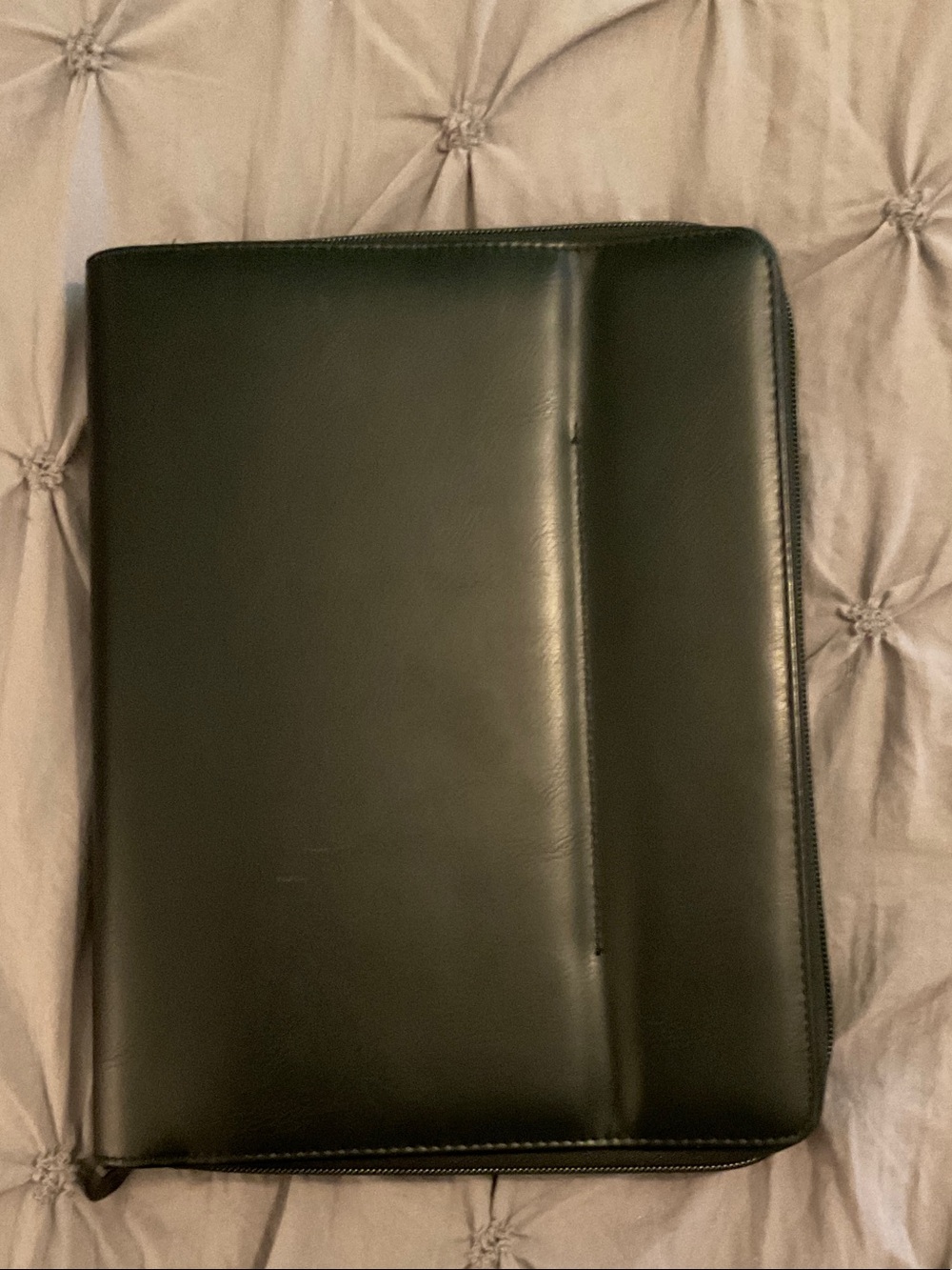Black Zippered Leather Portfolio Used w/Ipad 10.5 length, width 8